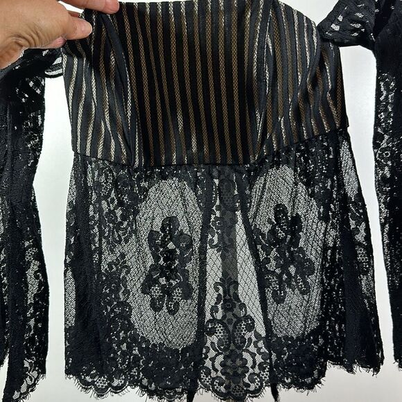 STONE COLD FOX Women's Sheer Floral Lace Off Shoulder Corset Top Black Size 1 - Picture 7 of 16